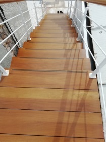 Ξύλινα πατήματα